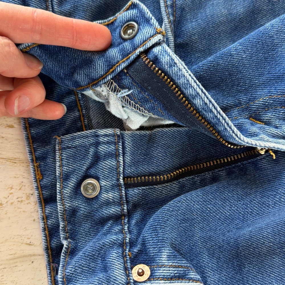 Levi’s Boys Classic Blue Denim Cutoff Shorts Size 10 Slim - Picture 11 of 13